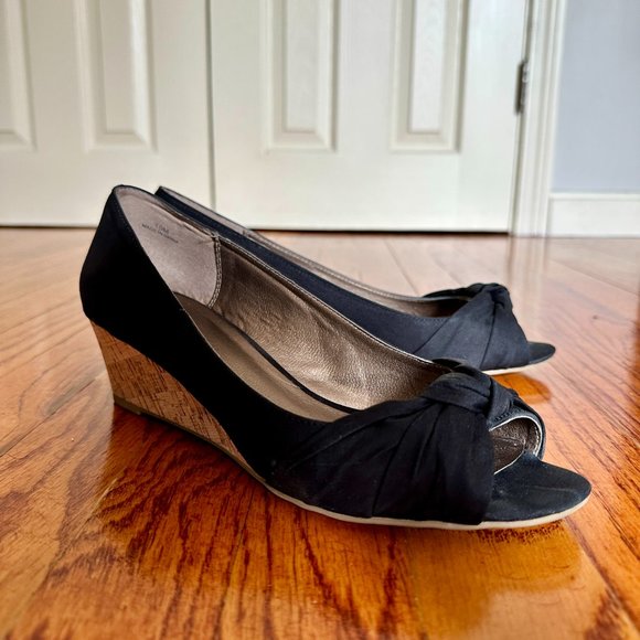 Moda Reflex Grace Black Wedge Pump - Picture 2 of 8